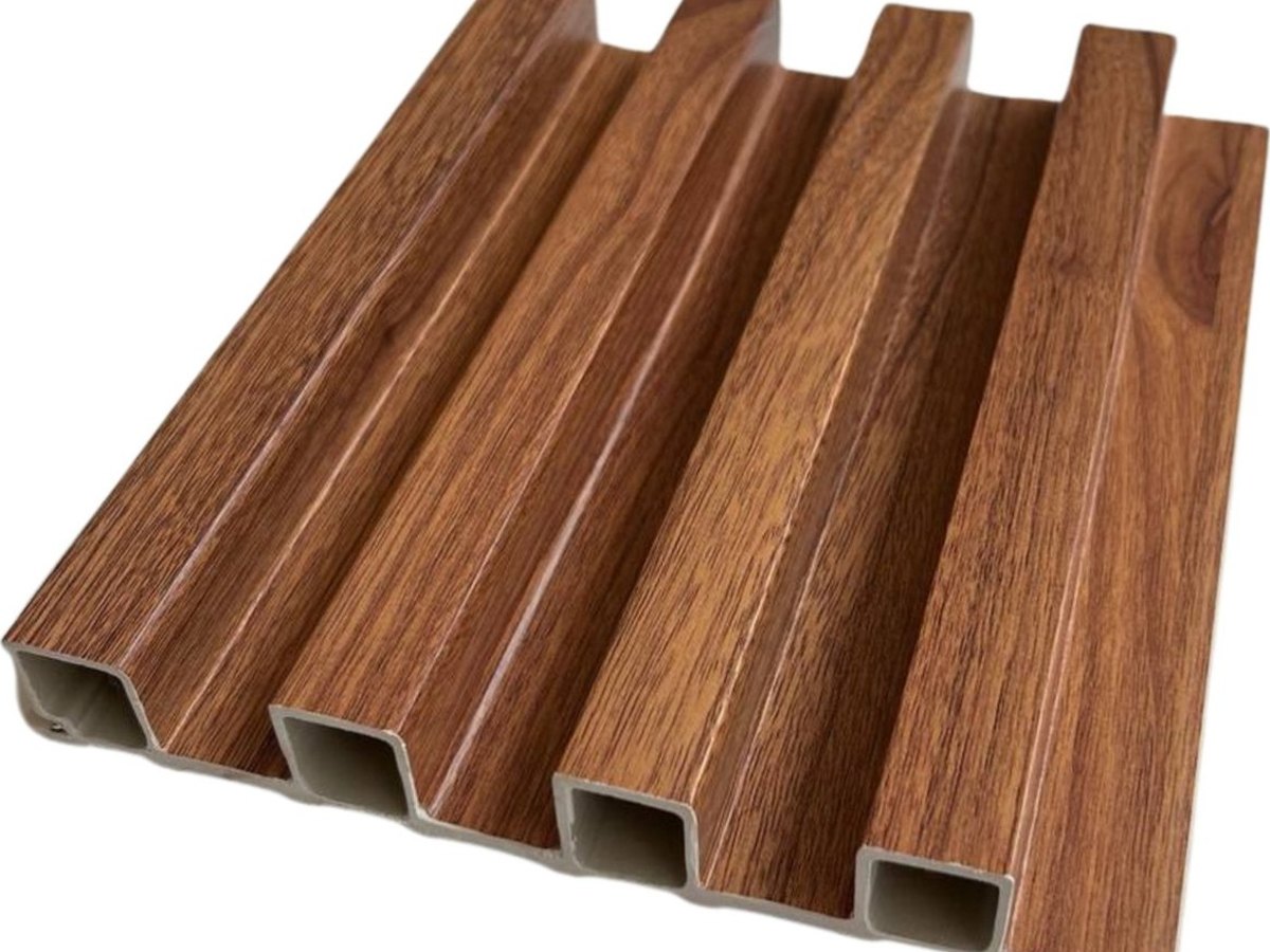 Panel dinding WPC RICHHOME motif kayu
